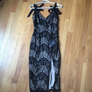Lulus “Just My Love Lace Tie-Strap Midi Dress” NWT